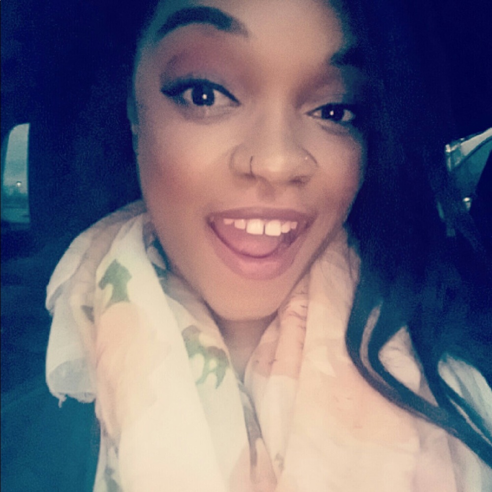 Meet your Posher, Melanie